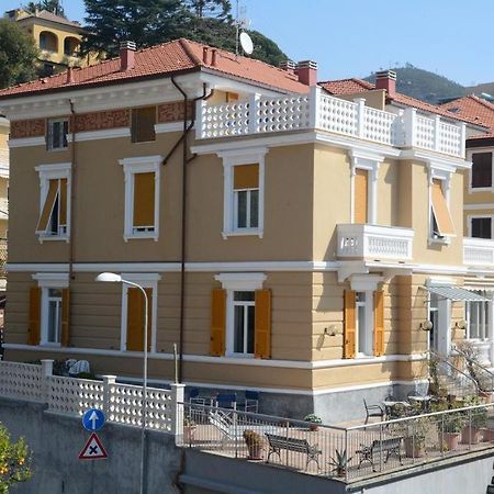 Hotel Ines Varazze Esterno foto